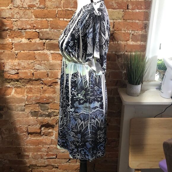 NEEDLE & THREAD V-NECK DRESS WOMENS SMALL - Picture 2 of 9